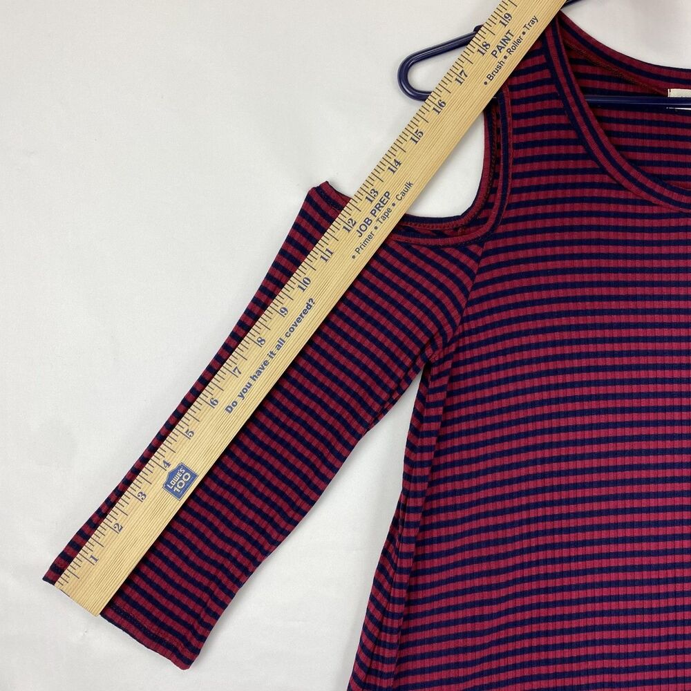 Women’s Magenta Navy Striped Cold Shoulder Top Long Sleeve Size M - Picture 9 of 12
